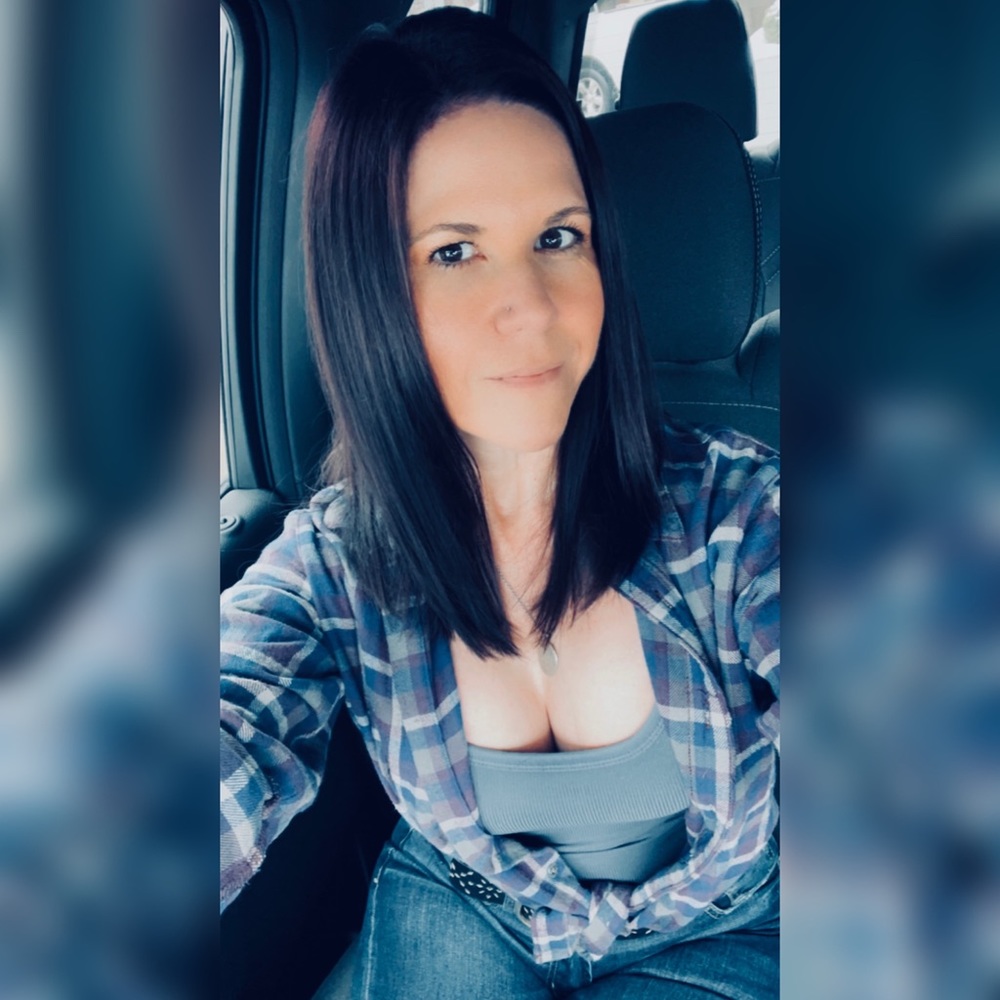 Meet your Posher, Angie